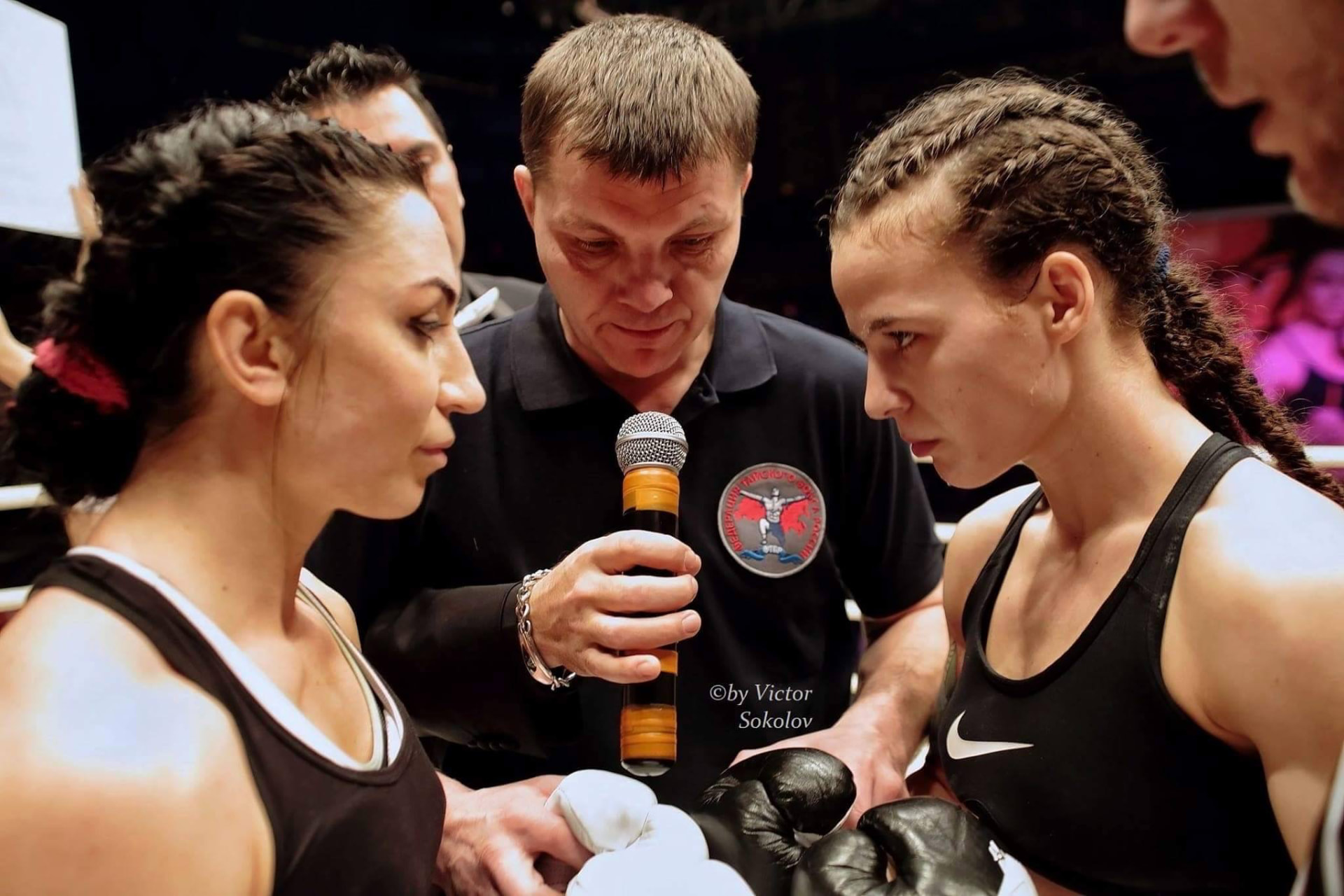 Marija facing off with her opponent before the fight